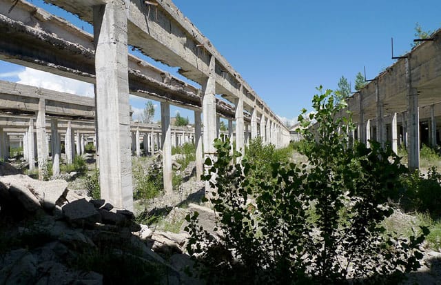 The ruined building in Gyumri, Armenia, where Artlab held its action