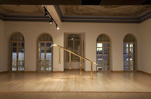 hassan-khan-banquebannister_w900