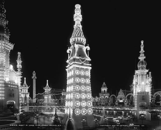 Night at Coney Island's Luna Park (1905) (via Library of Congress)