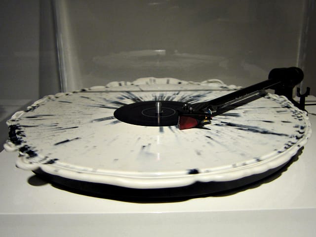 "Sounds in Space" (photograph by the author)