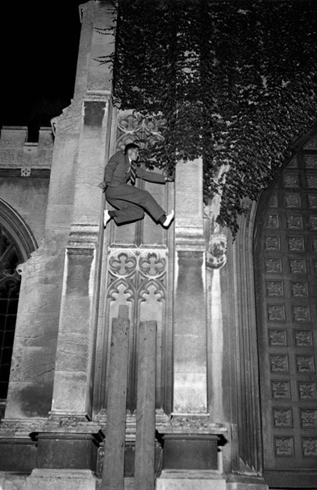 Thomas Mailaender: The Night Climbers of Cambridge