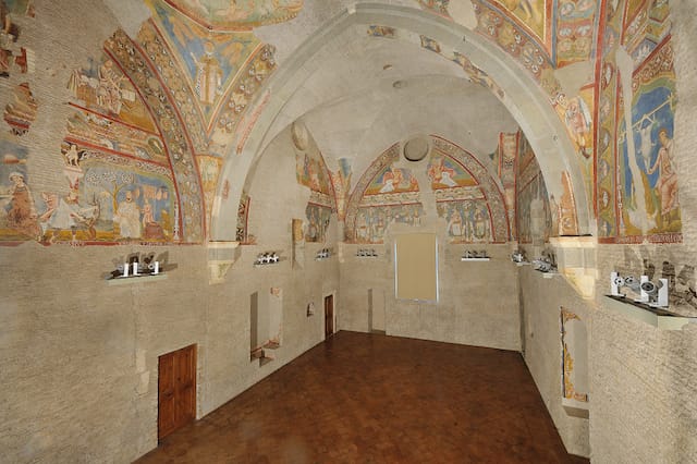 Frescoes in the Gothic Hall (Courtesy of Laboratorio fotografico della Soprintendenza Speciale per il patrimonio storico artistico etnoantropologico e per il Polo museale della città di Roma)