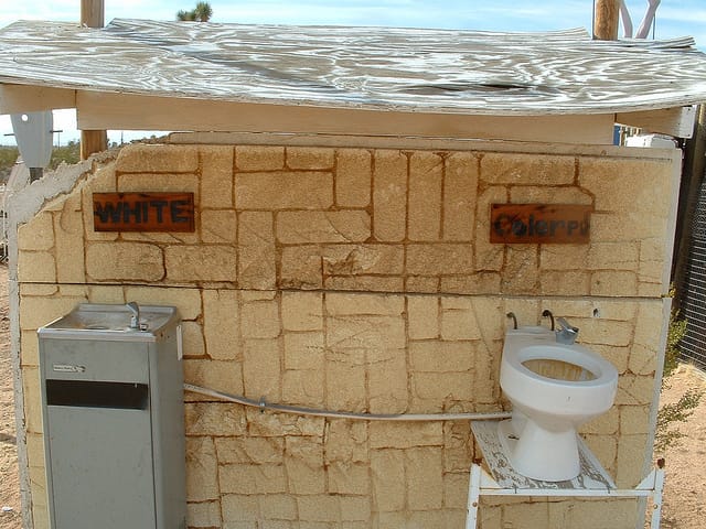 One of Noah Pilfroy's outdoor installations (via flickr.com/jakemcgee)