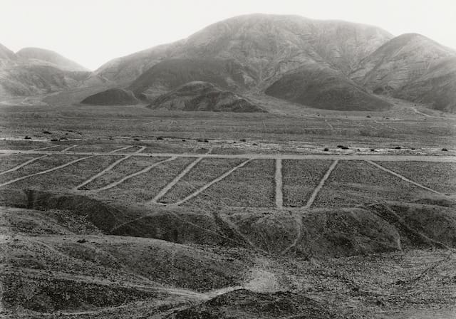 Edward Ranney, Nazca Valley, 2009. © Ed Ranney