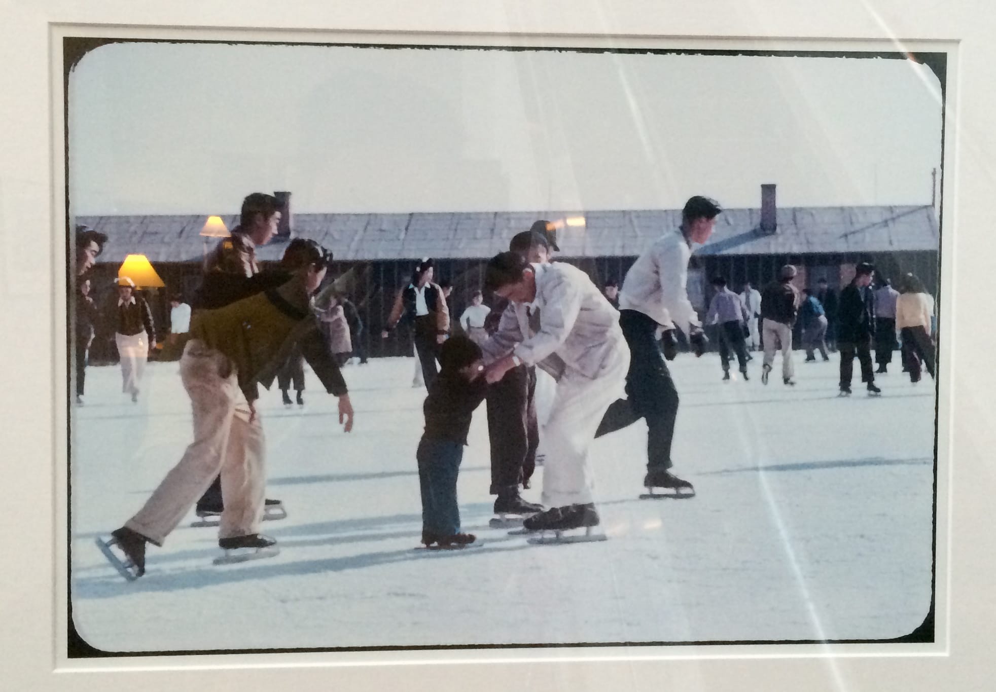Bill Manbo, Kodachrome print (1943-44) (photo by the author for Hyperallergic)