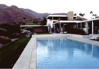 A view of Richard Neutra's Kaufmann Desert House in Palm Springs (via Wikipedia)