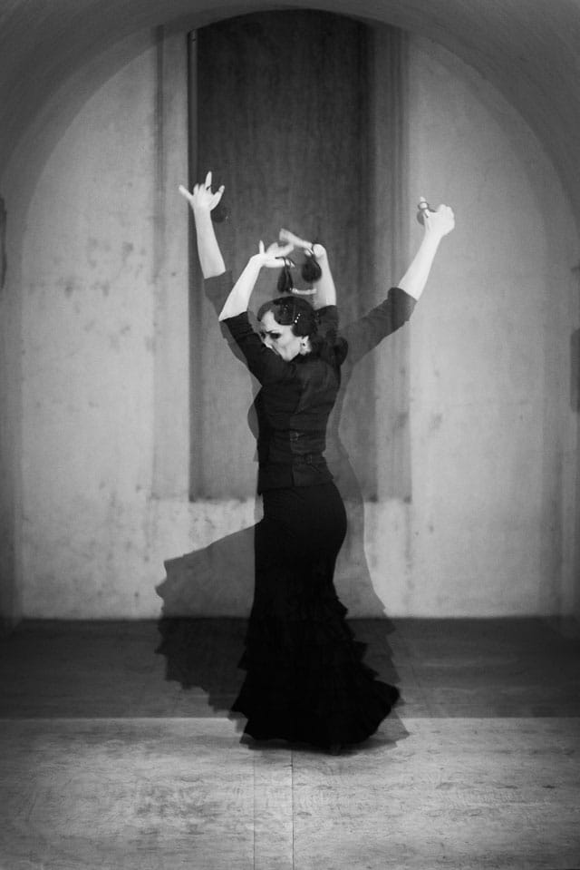 Elisabet Torras Aguilera performing in "Crossing Over' (click to enlarge)