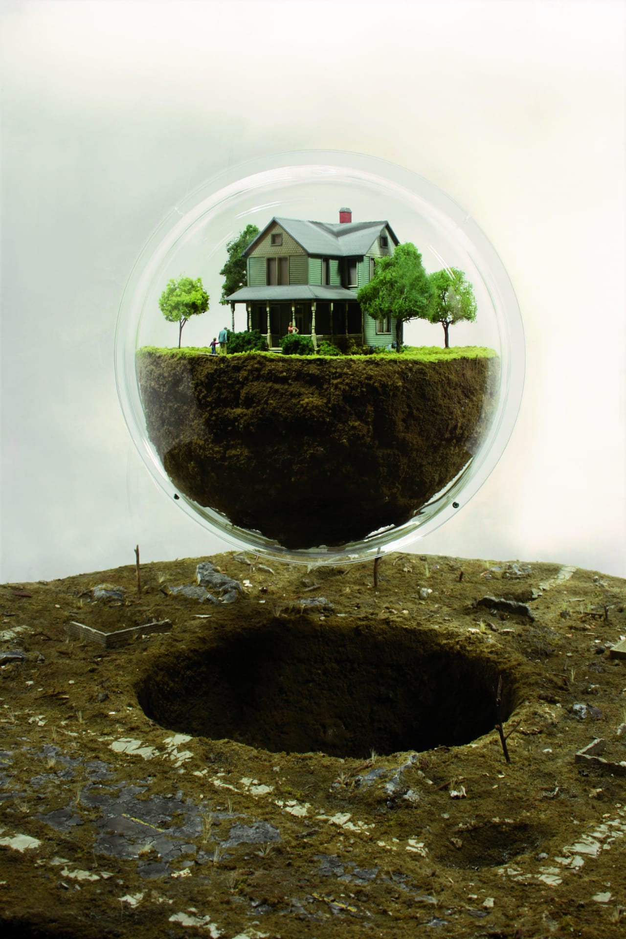 Thomas Doyle, Firing for Effect (detail), 2010. Mixed media sculpture. 44 in. diam. Image credit: Courtesy of Thomas Doyle