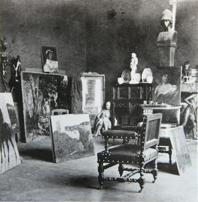 Photograph by Eugègen Feyen of  Gustave Courbet’s studio in Ornans, showing a  lay figure, June 1864. (Image courtesy of Institut Gustave  Courbet, Ornans)