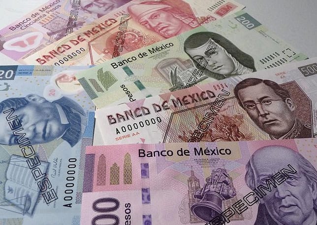 Mexican currency (image via Wikimedia)