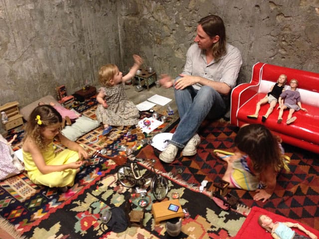Children playing in Althamer's installation