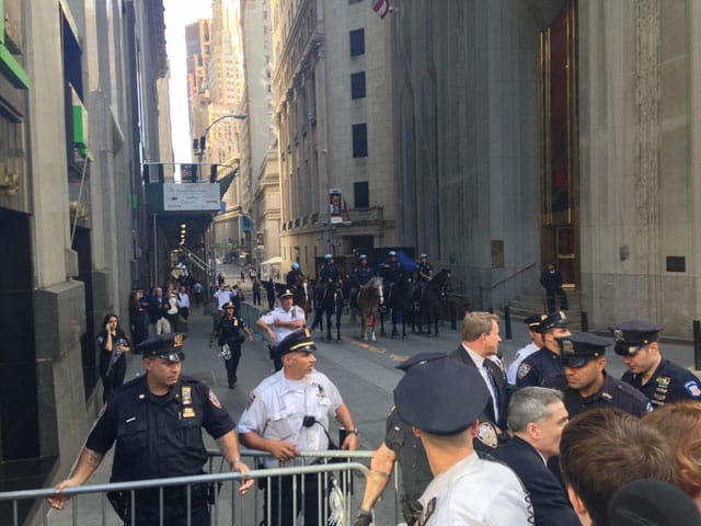 Police presence (photo by Mostafa Heddaya/Hyperallergic)