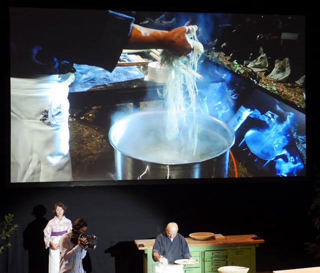 Chef Tatsuru Rai drops handcut noodles in to boiling water