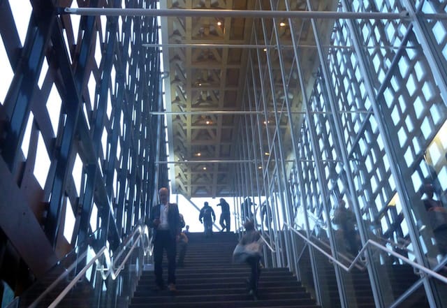 The stairway ascent serves as the primary entrance into the Aspen Art Museum, and it makes the latticework even more pronounced.