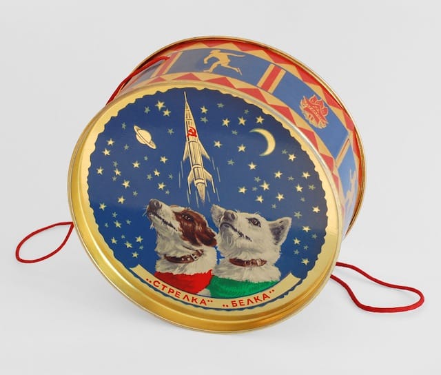 BELKA STRELKA SWEET TIN Confectionery tin, USSR (1960) These tins were given to young guests of the New Year’s Eve party at the Kremlin. Text reads ‘“Strelka” “Belka”’.  © FUEL Publishing / Marianne Van den Lemmer
