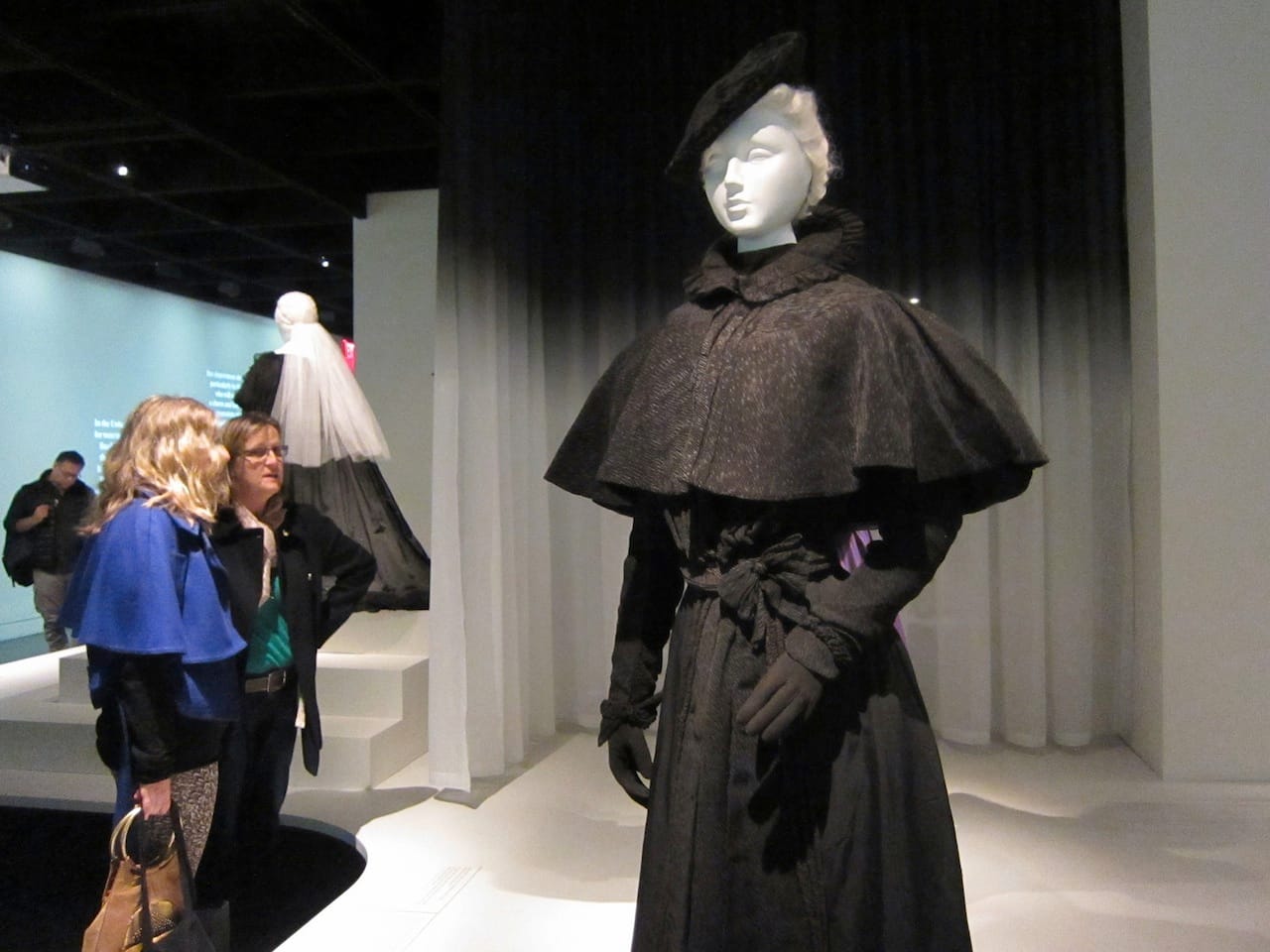 Death Becomes Her: A Century of Mourning Attire