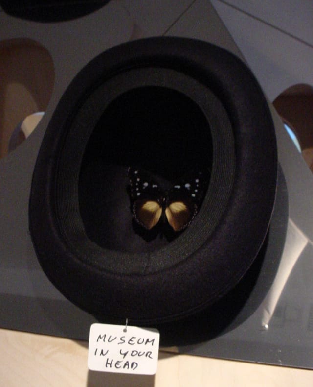 Franck Scurti _Museum In Your Head_ (2014)