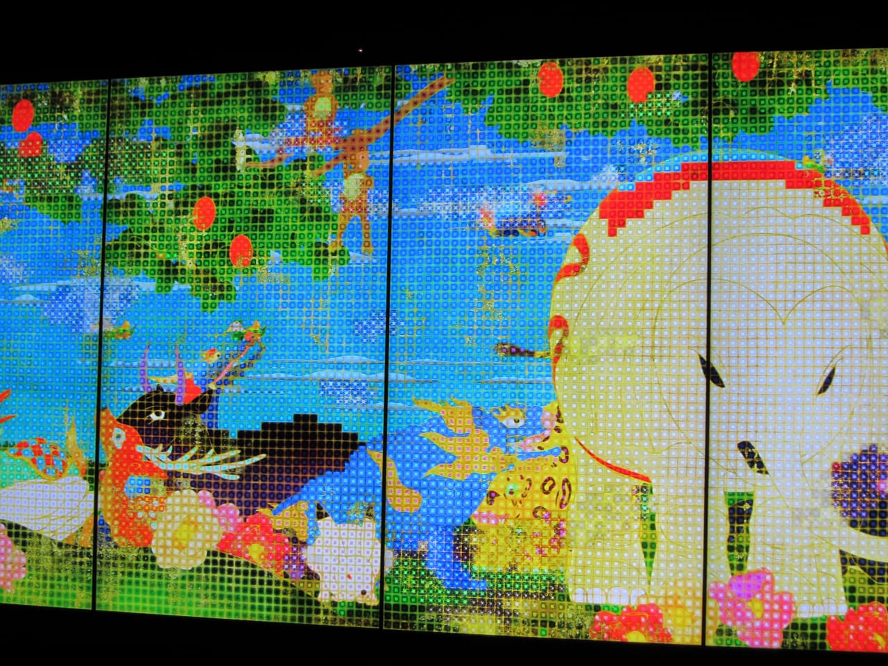 teamLab (est. 2001), United, Fragmented, Repeated, and Impermanent World, 2013. Interactive digital work, 8 screens; endless, 9:16; sound by Hideaki Takahashi. Courtesy of the artist and Pace Gallery.