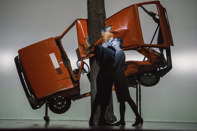 Robert Wilson, Rufus Waingwright and the Berliner Ensemble, "Shakespeare's Sonnets" (2014) (photo by Stephanie Berger, courtesy of BAM)