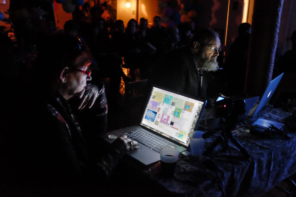 Phill Niblock and Katherine Liberovskaya performing