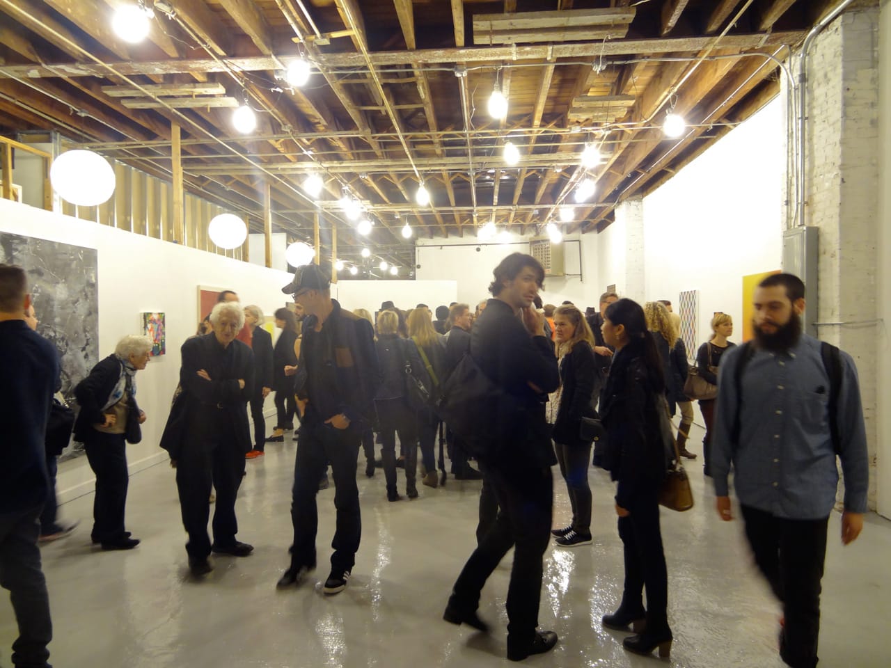 The crowd at Storefront Ten Eyck during Beat Nite