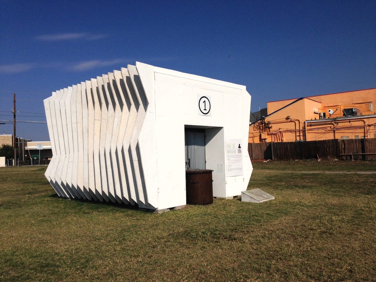 One of Rick Lowe's three White Cube Galleries in the Vickery Meadow neighborhood of Dallas (All images by the author for Hyperallergic)