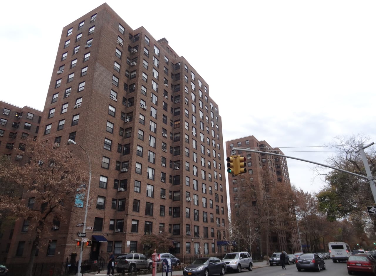 The block where 353 Clinton Avenue used to be (photo by the author for Hyperallergic)