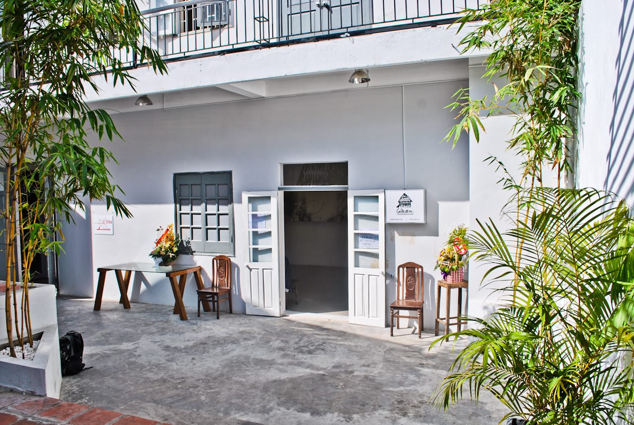 Entrance of the gallery.