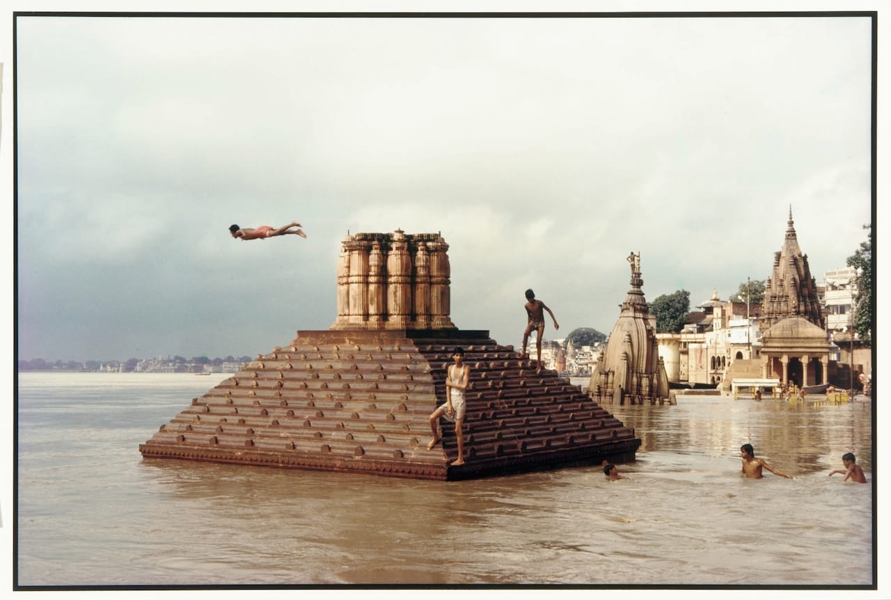 Swimmers and Diver, Scindia Ghat Raghubir Singh Varanasi, India; 1985 Chromogenic print on Kodak Ektacolor paper Gift of the Artist Arthur M. Sackler Gallery, S1993.39.8