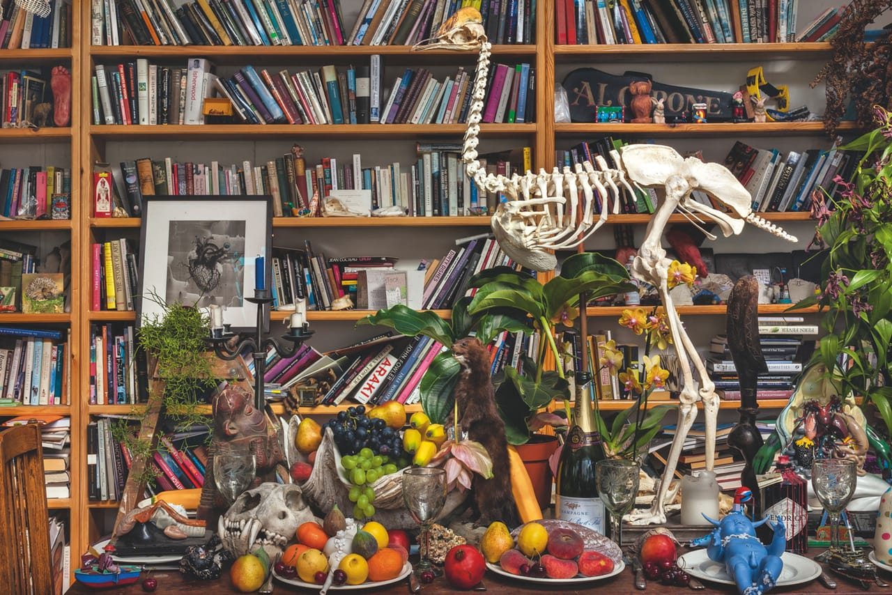 Viktor's desk (photograph by Oskar Proctor)