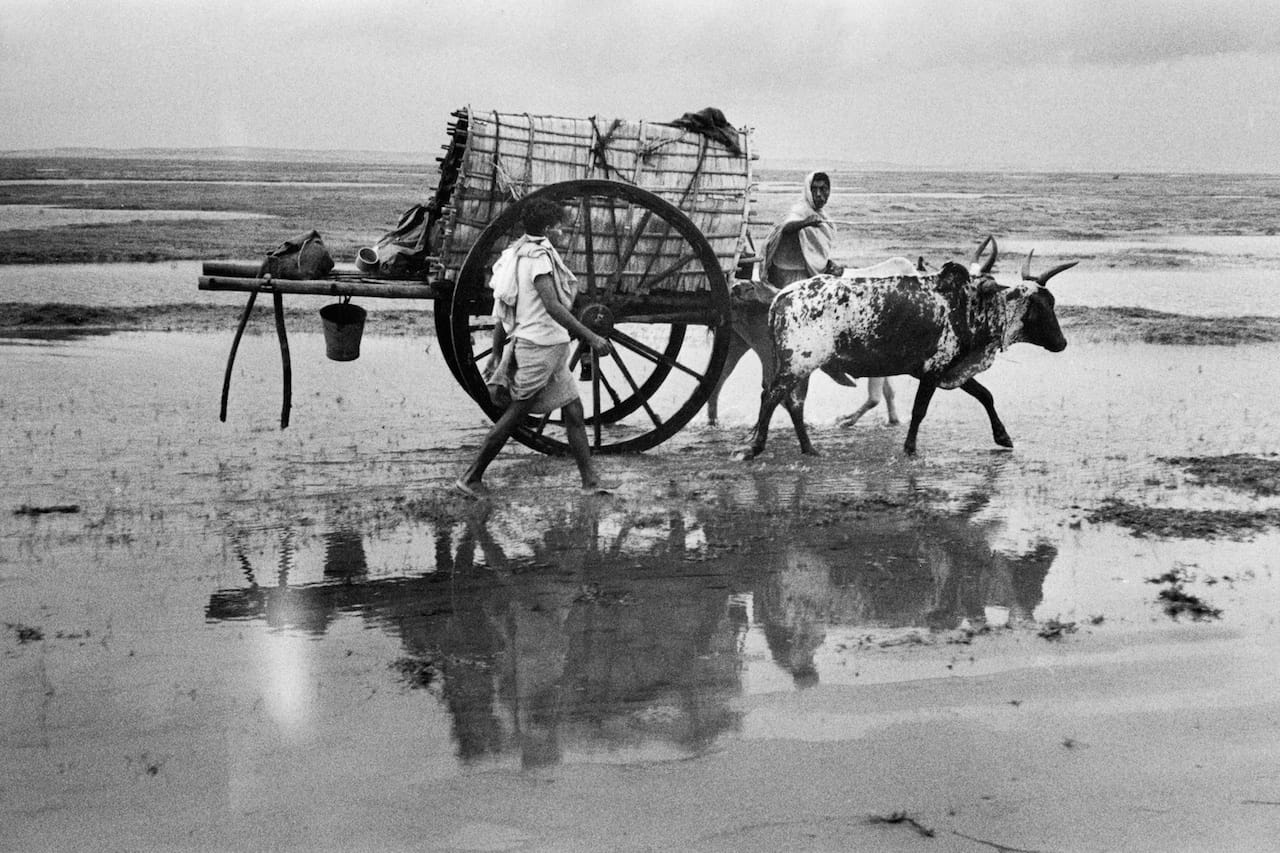 Marc Riboud (French, b. 1923)  Between Konark and Puri   Orissa, India, 1956 Vintage print  18 x 27.2 cm. 