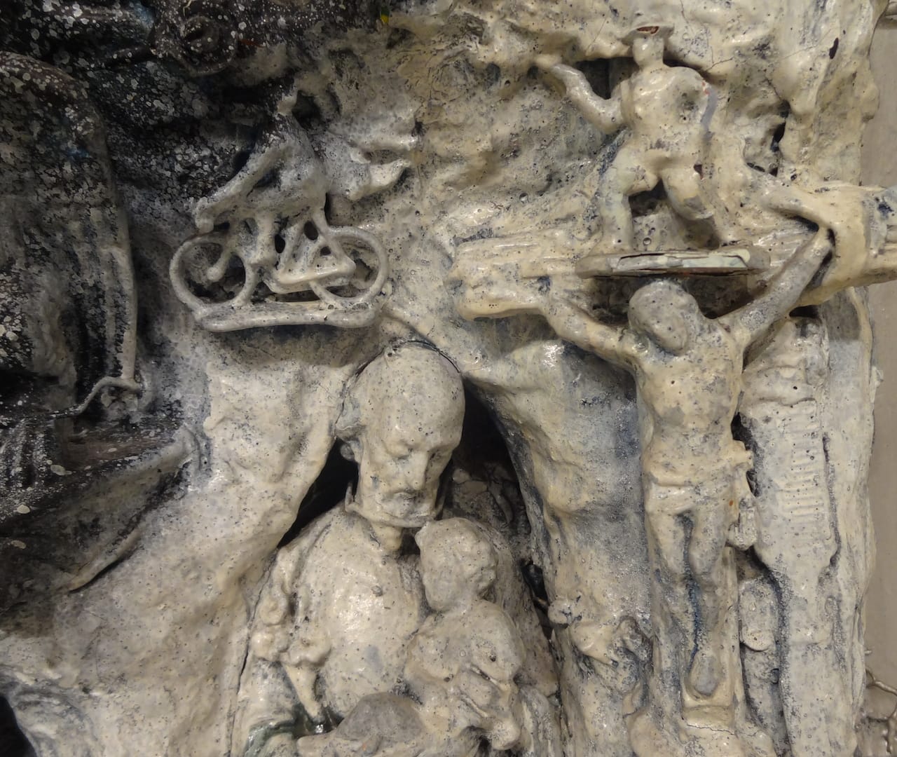 Detail of Niki de Saint Phalle, "Cathédrale" (1962)