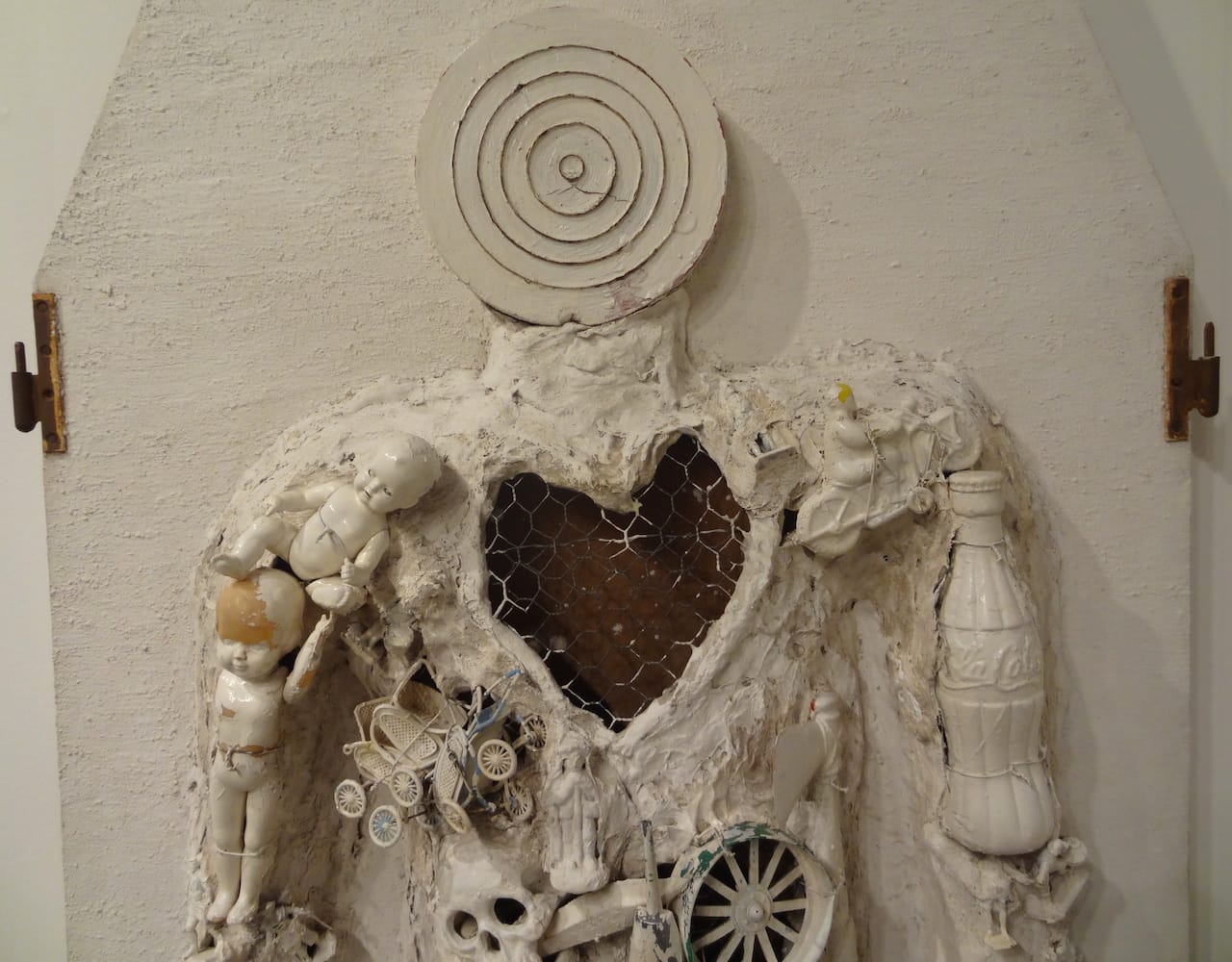 Detail of Niki de Saint Phalle, "Assemblage (Figure with Dartboard Head)" (circa 1962)