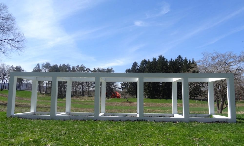 Sol LeWitt, "Five Modular Units" (1971) (photo by the author for Hyperallergic)