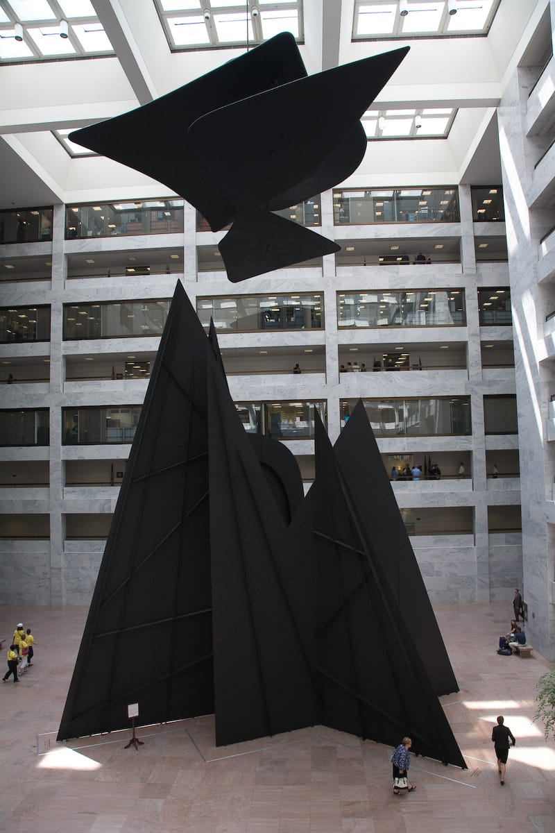 Alexander Calder, "Mountains and Clouds" (1987) (photo by Jim Fruchterman/Flickr)