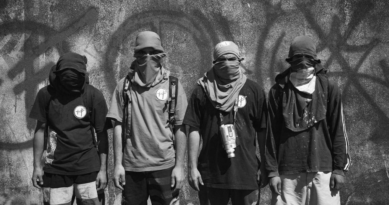 A film still from Pixadores (Image courtesy of Amir Arsames Escandari)