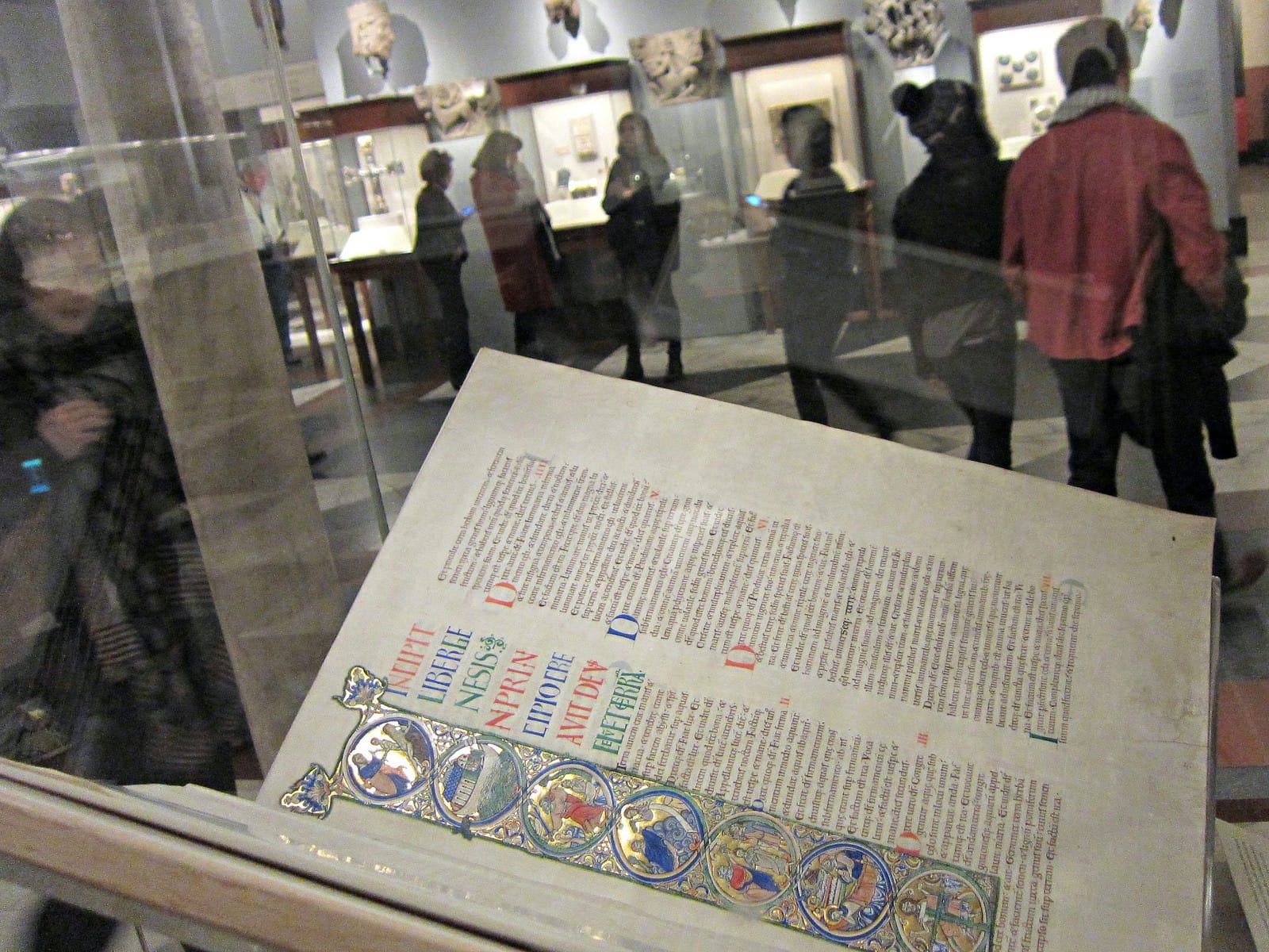 The Winchester Bible on view at the Metropolitan Museum of Art (photograph by the author for Hyperallergic)
