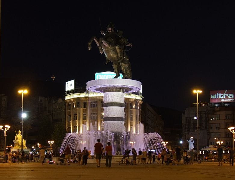 The new equestrian statue built as part of Skopje 2014 (photo by Pudelek/Wikimedia) (click to enlarge)