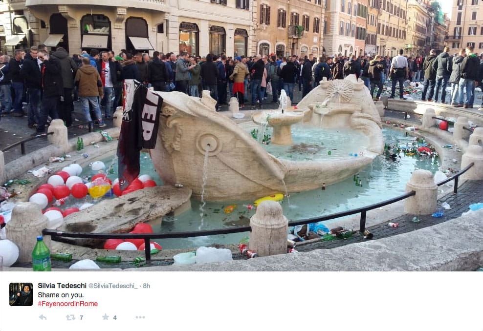 The Barcaccia fountain in the wake of the clash between Feyenoord fans and police (image via @SilviaTedeschi_/Twitter) (click to enlarge)