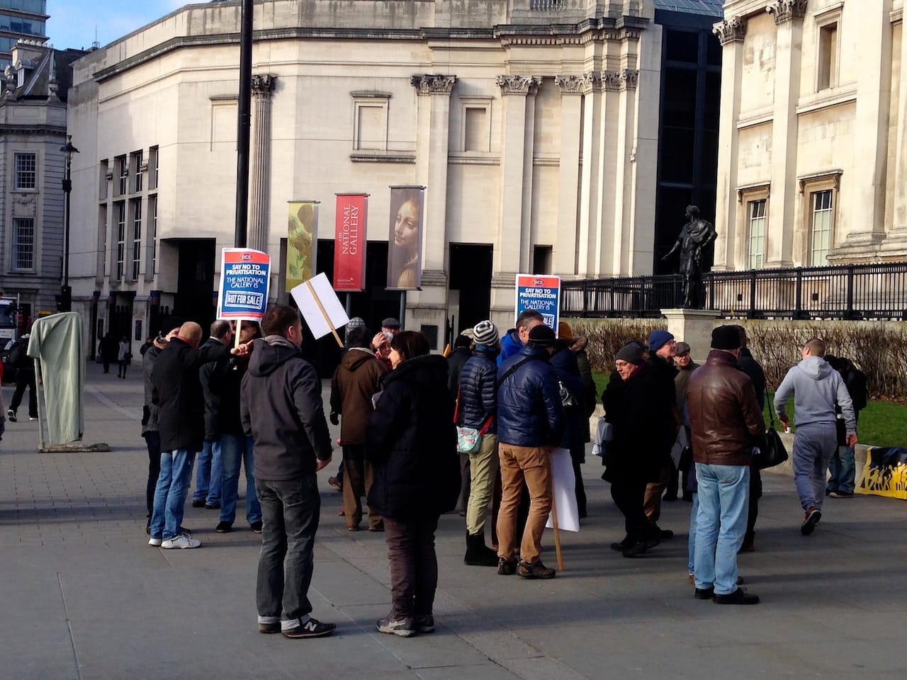 Picketers outside the National Gallery 