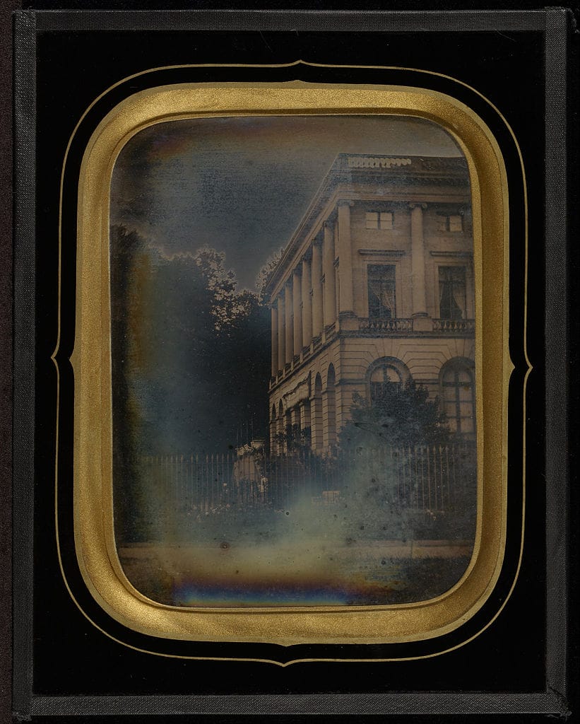 Jean-Gabriel Eynard, "Palais Eynard, Geneva, Switzerland" (1843), daguerreotype (J. Paul Getty Museum, via Wikimedia)