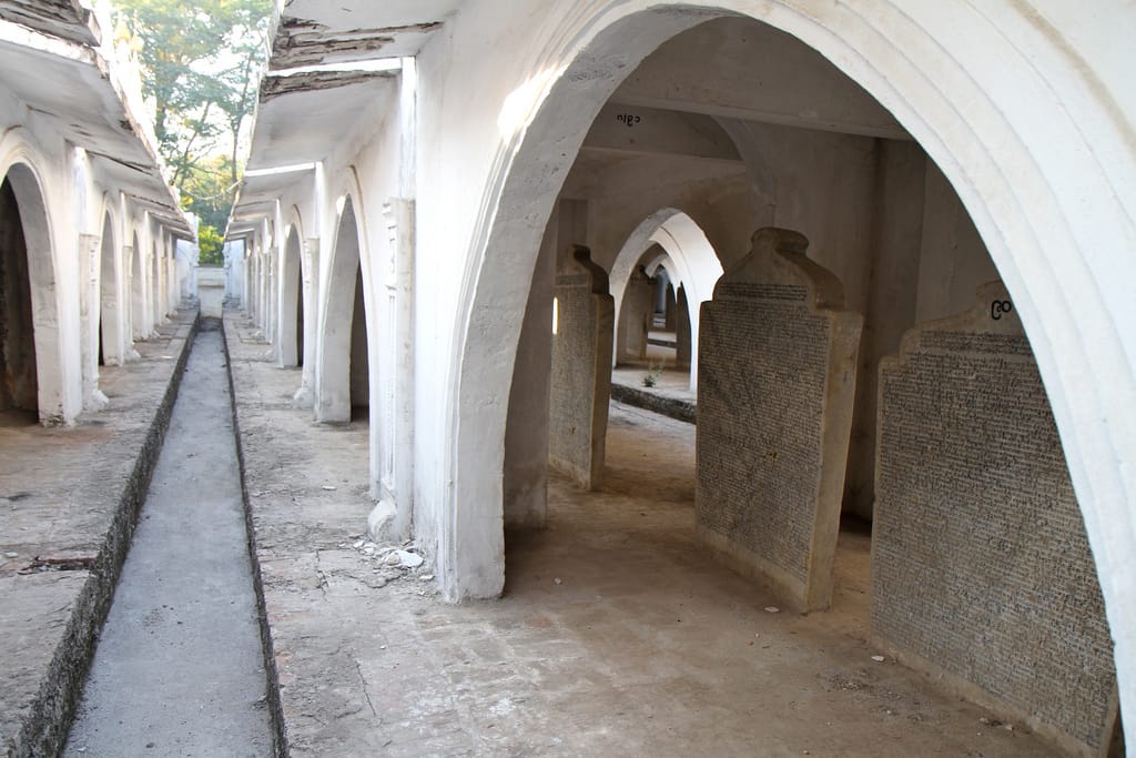 Kuthodaw Pagoda looking inside to some of the tablets (photograph by Jason Eppink, via Flickr)