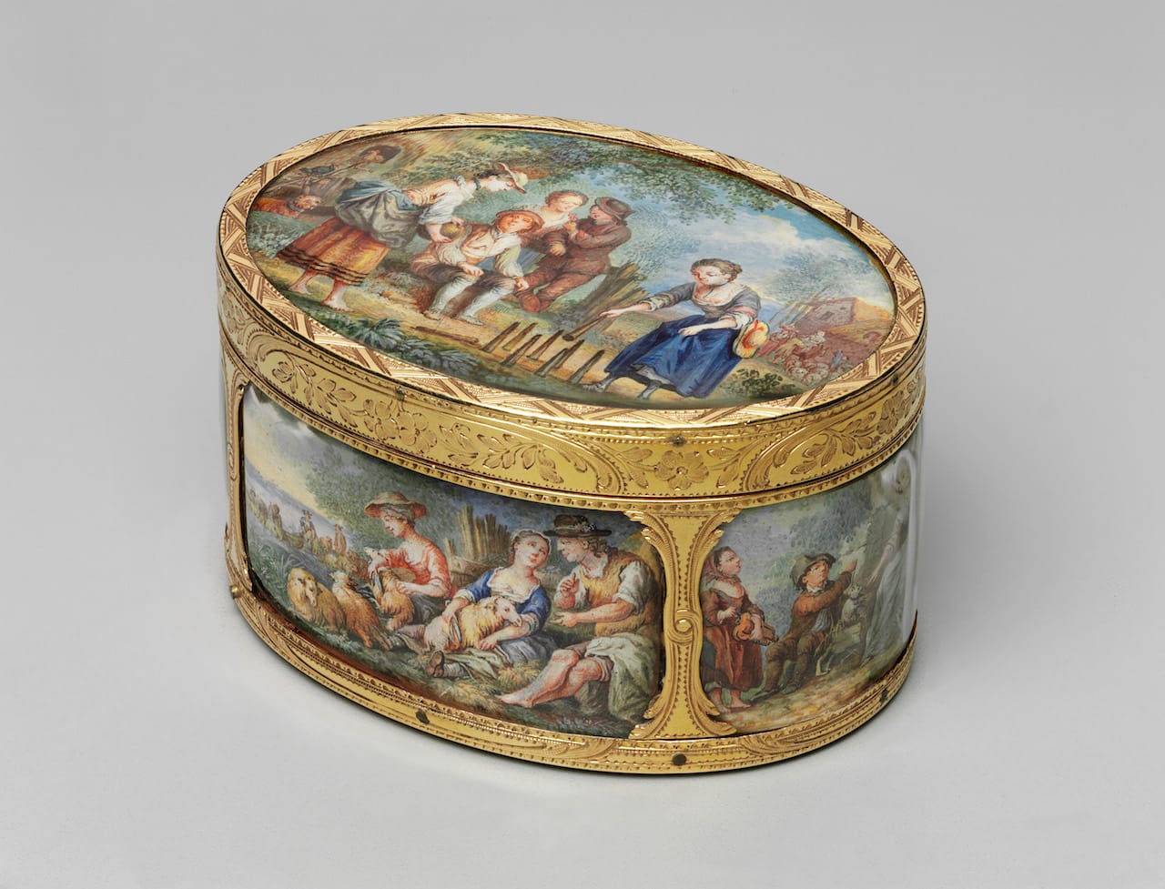 Jean-Baptiste Bertin, "Snuff Box" (c. 1770) (Gift of the heirs of Bettina Looram de Rothschild; photo © Museum of Fine Arts, Boston)