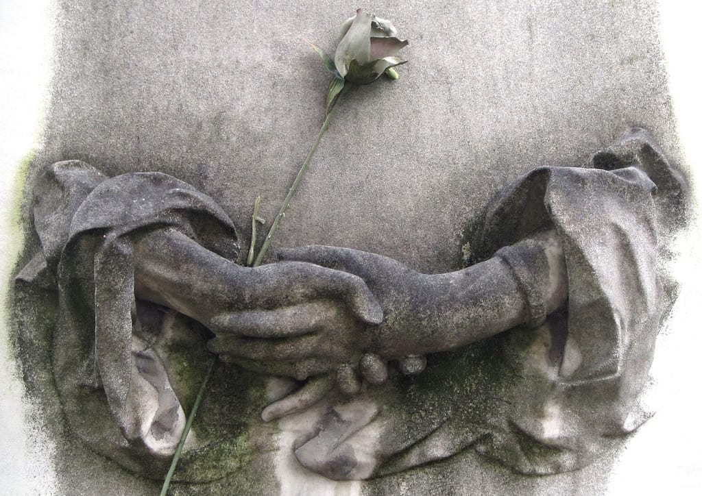 A grave in Père Lachaise Cemetery, Paris (photograph by the author)