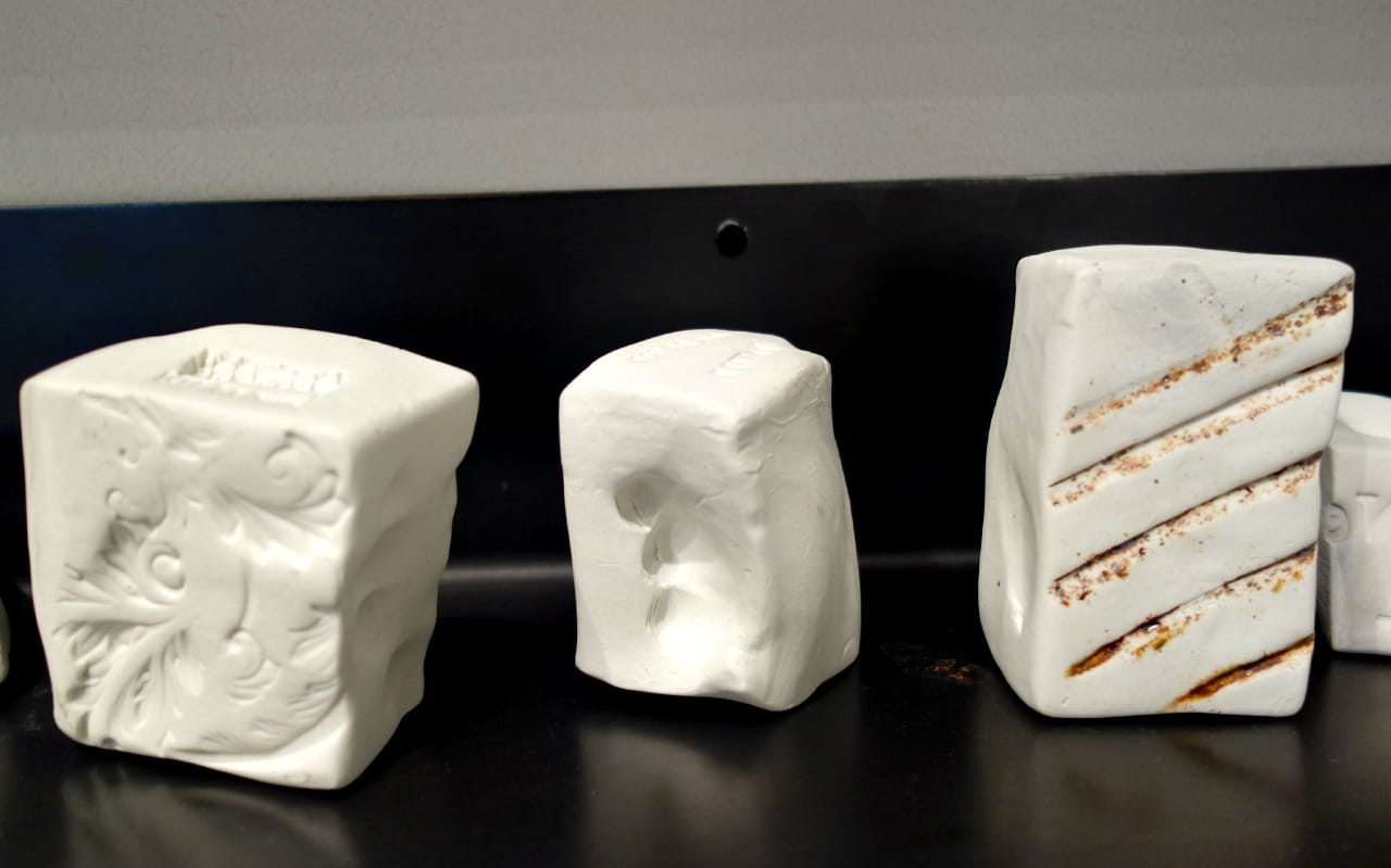 'Shifting Impressions' at Cuchifritos (photo by the author for Hyperallergic)