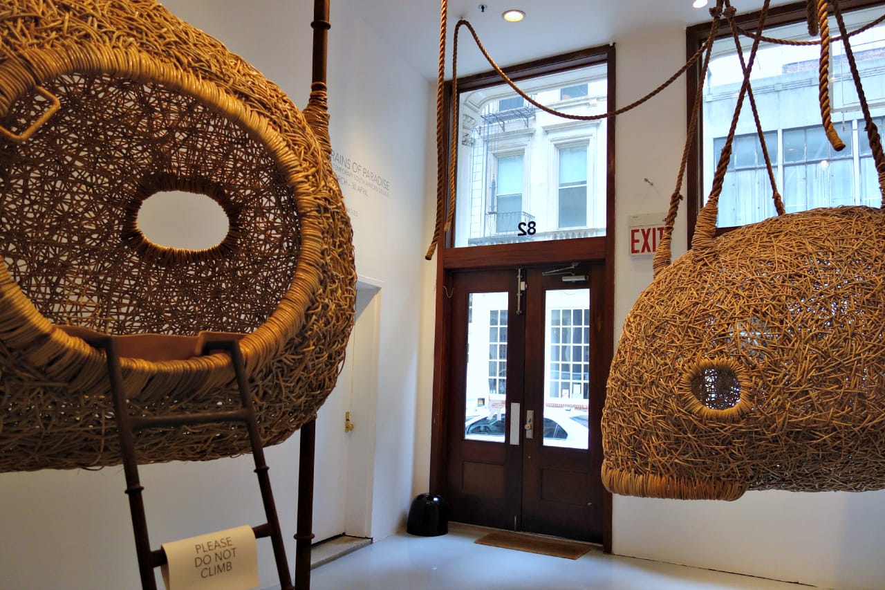 Custom hanging "Nest" sculptures by Porky Hefer, made from woven cane with metal framing & jute ropes, at R &amp; Contemporary (all photos by the author for Hyperallergic)