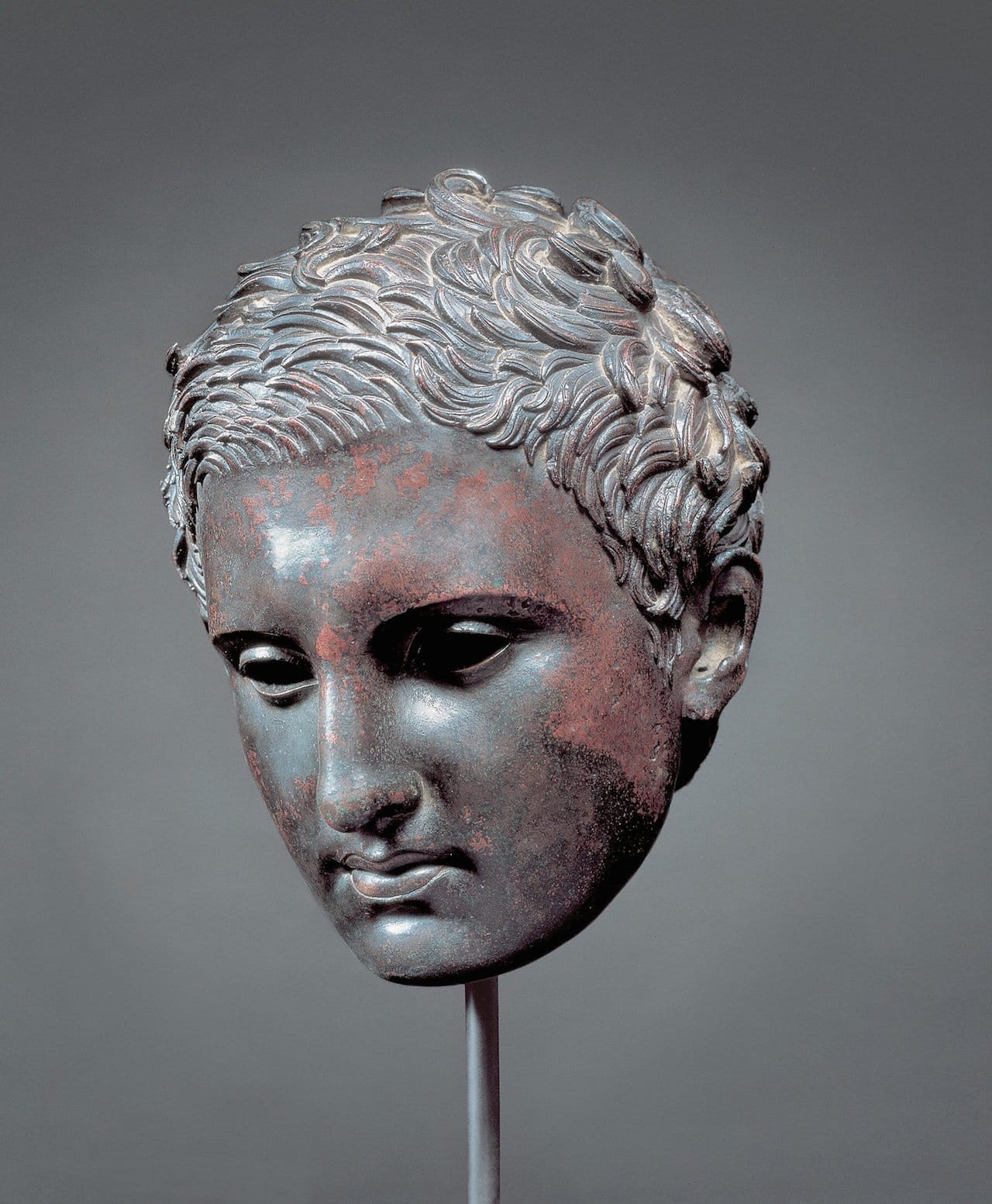 Head of an Apoxyomenos (2nd-1st century BCE), Greek bronze (courtesy Kimbell Art Museum, Fort Worth, Texas/Scala, Firenze)