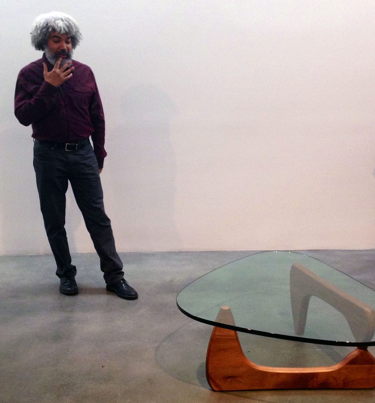 Wilson discussing Noguchi's work (click to enlarge)