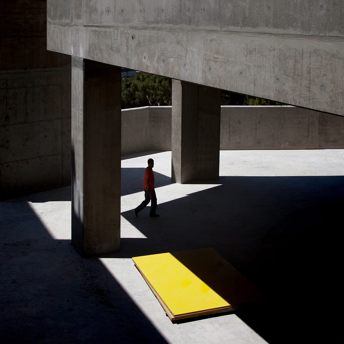 Yellow block. © Serge Najjar