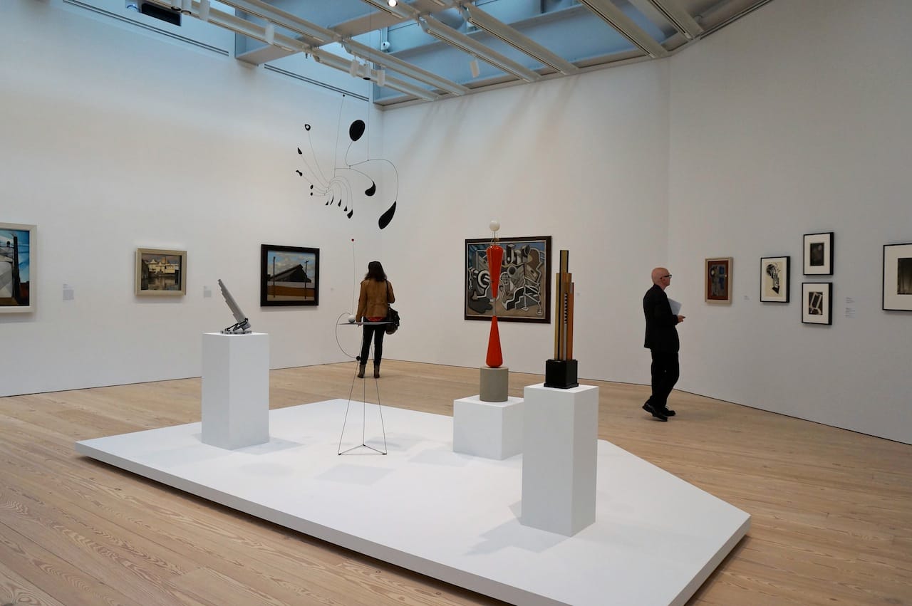 Installation view with Alexander Calder sculptures in the center (click to enlarge)